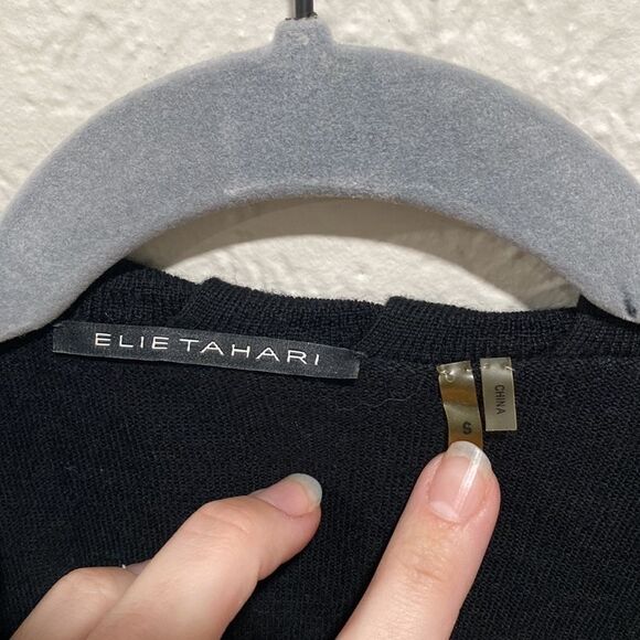 Elie Tahari Black 100% Extra-fine Merino Wool Wrap Cardigan Size Small - Picture 2 of 6